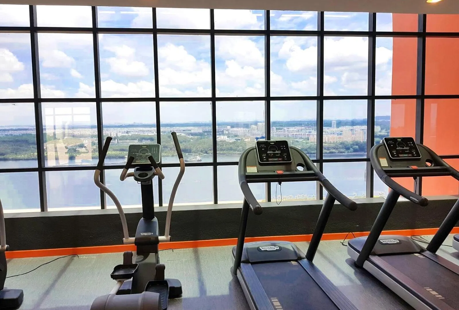 Loft Suite Seaview Near Jb Ciq 6-7Pax Johor Bahru Apartment
