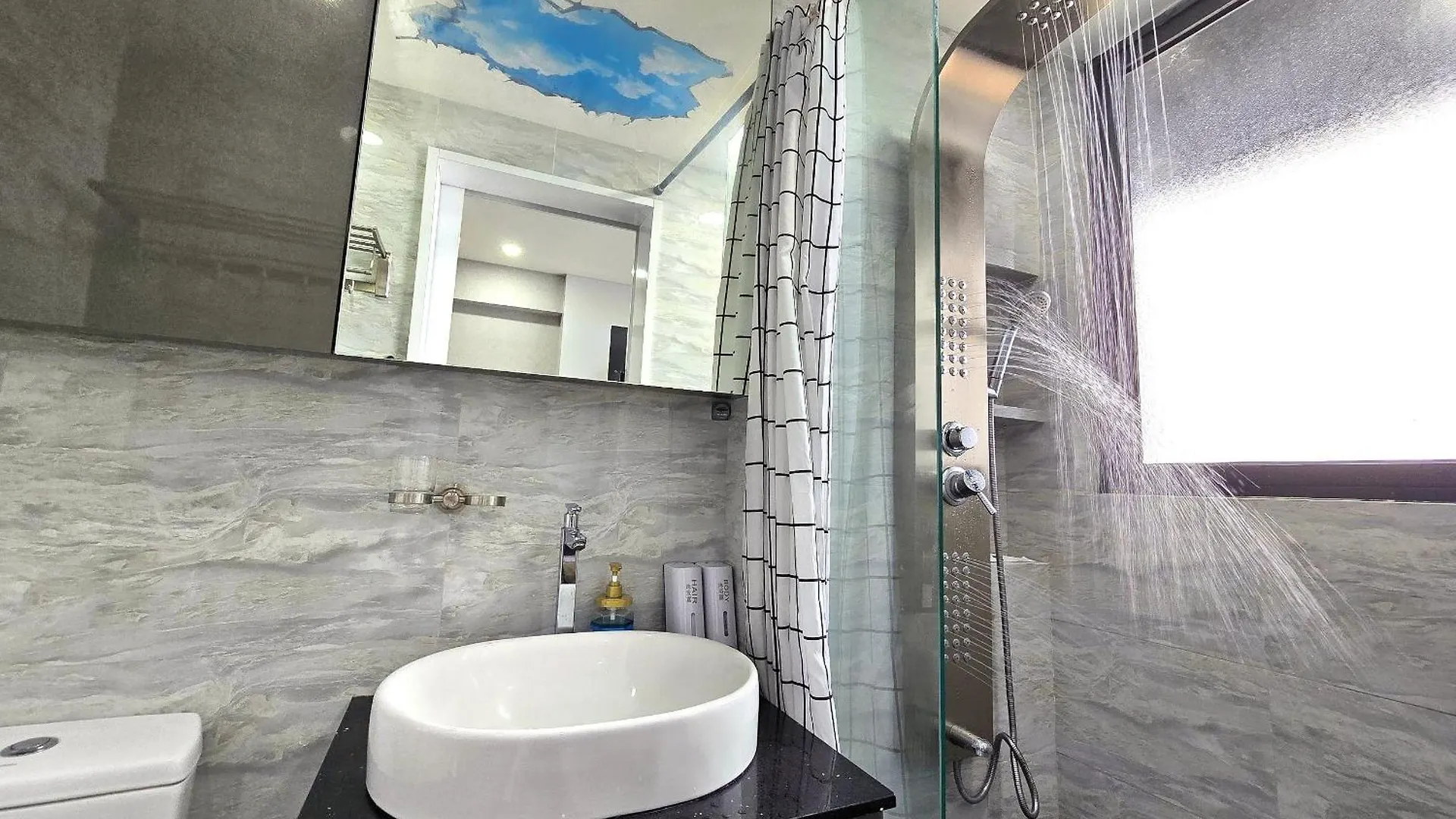 Loft Suite Seaview Near Jb Ciq 6-7Pax Johor Bahru 0*,