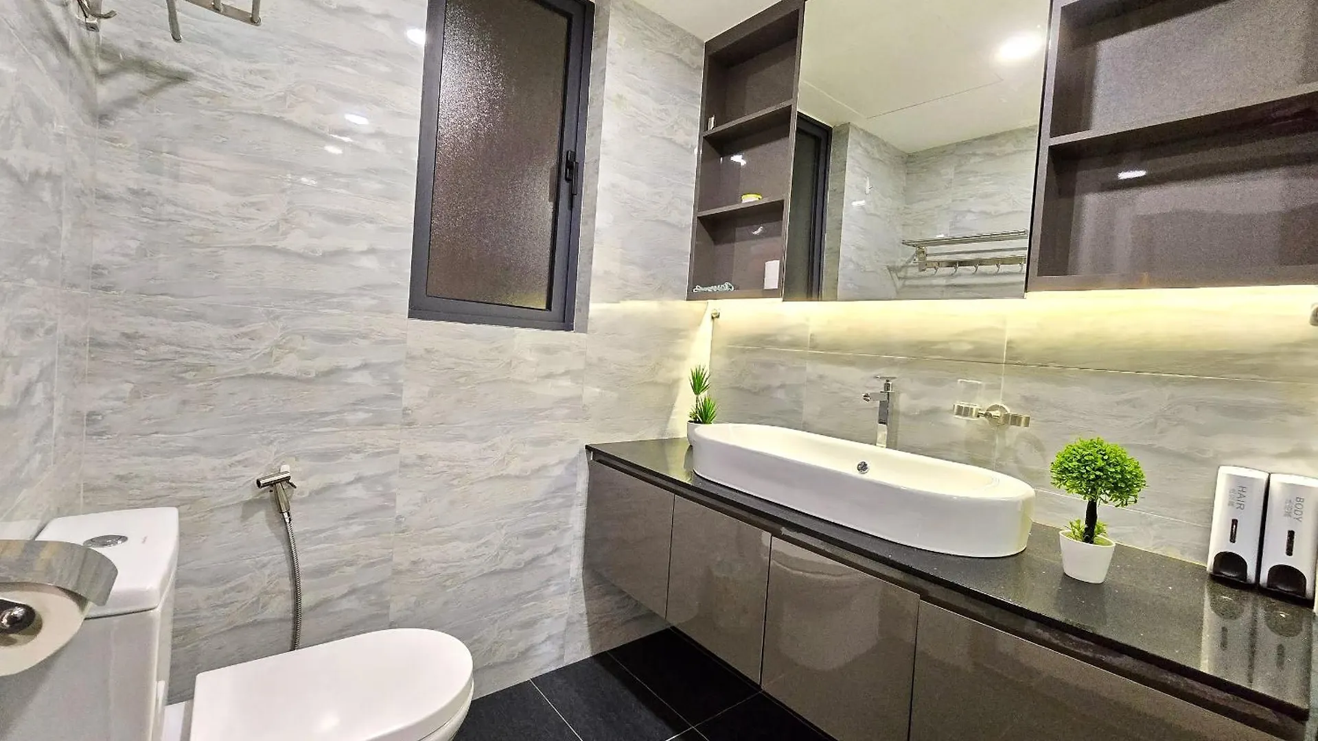 Loft Suite Seaview Near Jb Ciq 6-7Pax Johor Bahru